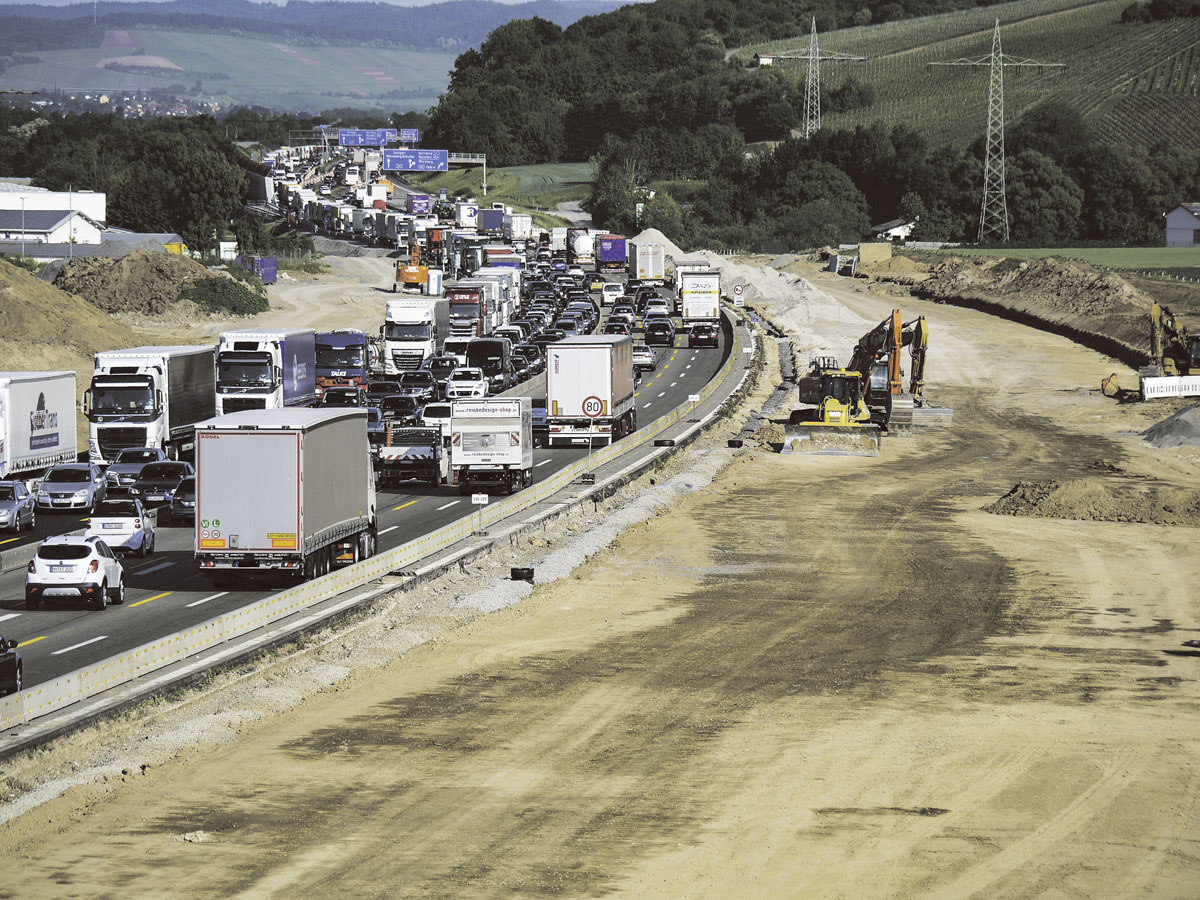Teure Autobahn-Bauprojekte sind  ein  Zankapfel zwischenn der Bauindustrie und mittelständischen Betrieben. (Foto: Pixabay)